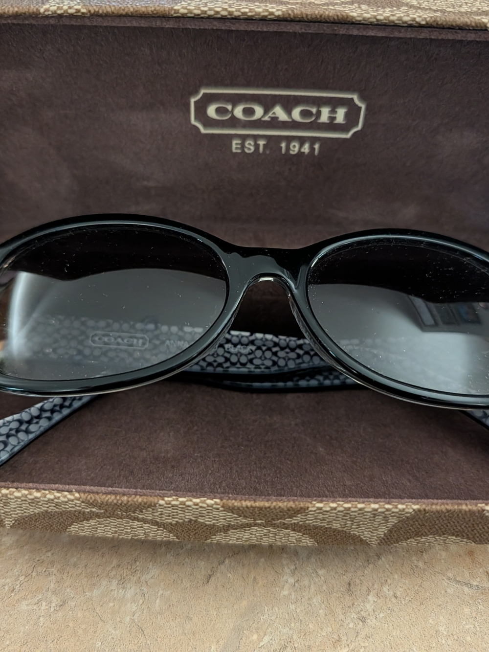 Coach Vintage Anna Sunglasses In Black (S439)